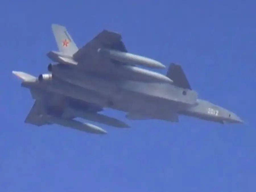 皇冠信用盘结算日是哪天_挂满14枚导弹皇冠信用盘结算日是哪天，狙杀还是屠杀？歼-20野兽模式，预示西太平洋变天