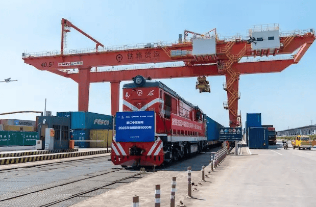 皇冠信用網会员开户_波兰放行中欧班列前皇冠信用網会员开户，哈萨克斯坦喊话中国：可以绕开俄罗斯干件大事