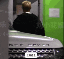 NBA篮球返水
_他俩没分手但被拍到吵架了NBA篮球返水
,吵得很凶......