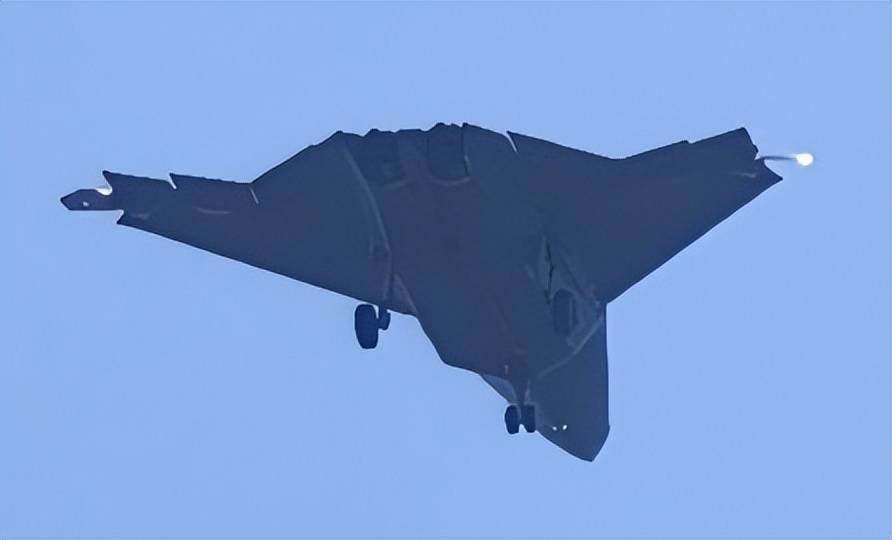 怎么注册皇冠信用盘
_无空速管怎么注册皇冠信用盘
,疑似第二架歼-50:美国精神胜利法,新六代机东亚决战