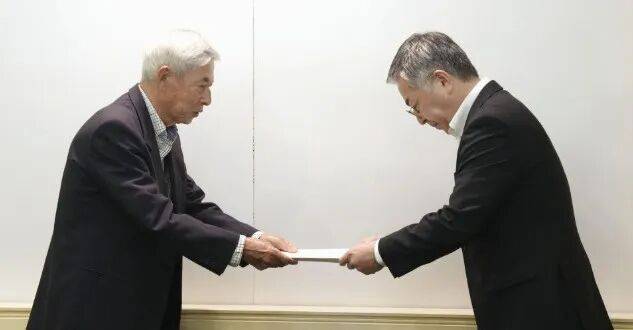 皇冠信用盘会员
_无耻之极皇冠信用盘会员
!长崎居然想改“南京大屠杀”为“南京事件”、“侵略”为“进出”