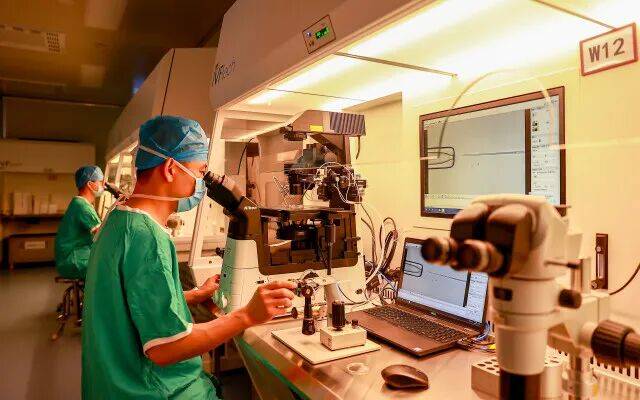 世界杯亚洲区预选赛
_一婴儿出生就15岁世界杯亚洲区预选赛
！被称为“最老婴儿”