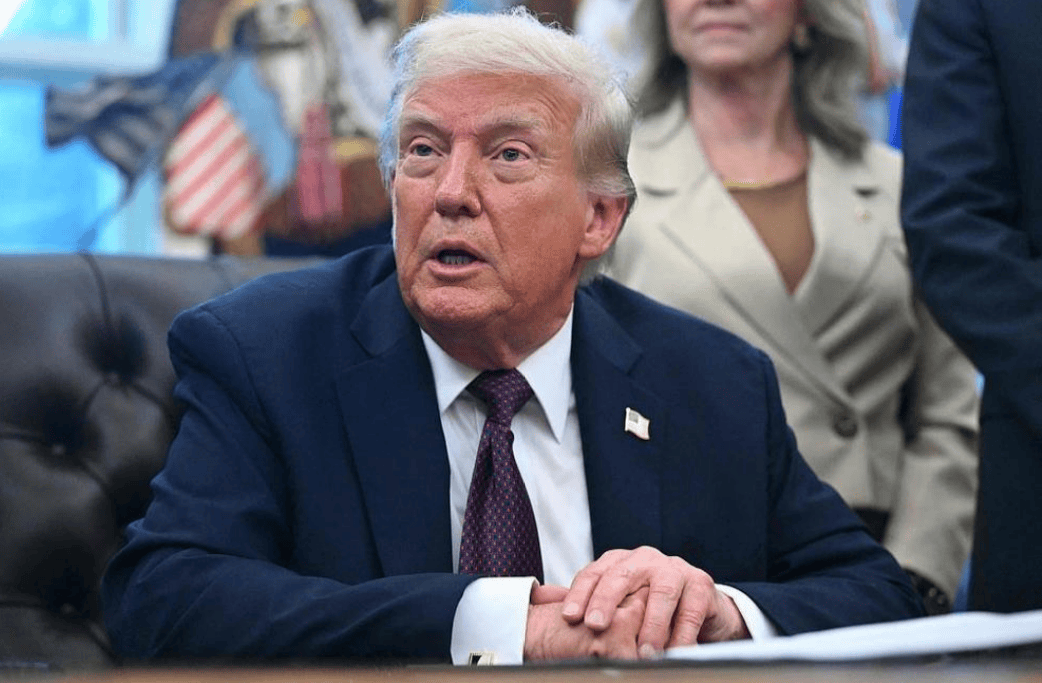 皇冠信用网可以占几成
_特朗普张口就来！妄言中国拿着美国给的7220亿贸易红利造军舰皇冠信用网可以占几成
，养活了中国的军队