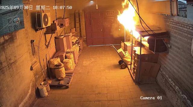 如何注册皇冠足球代理
_“拆完快递的纸箱立马扔掉”火上热搜如何注册皇冠足球代理
，网友：不敢囤了