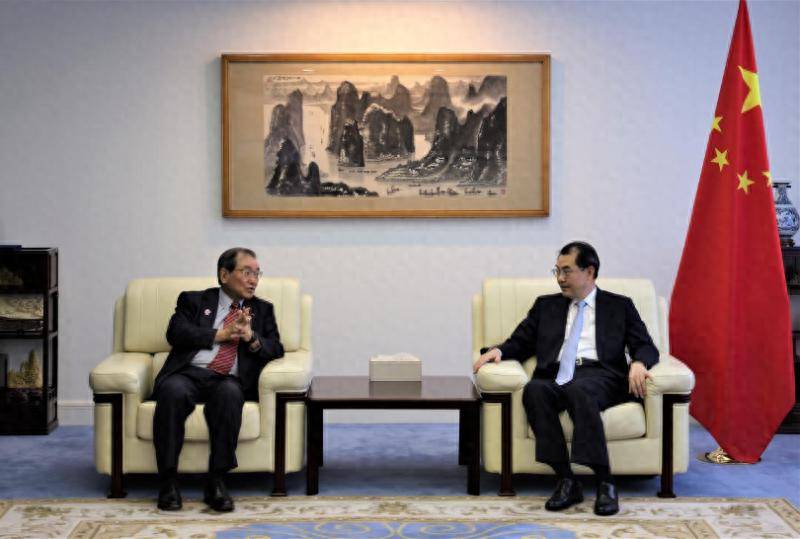 皇冠信用網会员
_反制升级后皇冠信用網会员
，日财阀紧急会见中方大使，希望中方高抬贵手，明年能顺利访华！