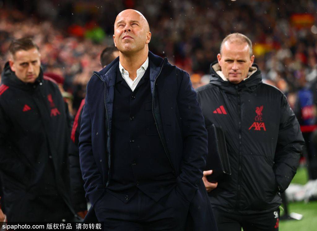 138信用盘出租
_利物浦主帅斯洛特做出惊人决定：萨拉赫罕见坐上替补席