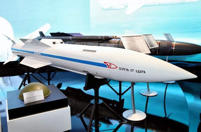 冰球_印度媒体圈炸了：莫迪向普京要了5件杀器冰球，件件针对解放军