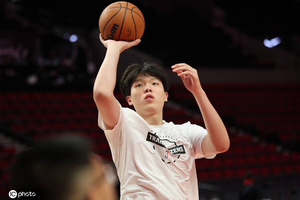 奥兰多魔术 vs 芝加哥公牛_不让上场也不下放G联赛 杨瀚森被逼入最痛苦境地奥兰多魔术 vs 芝加哥公牛？