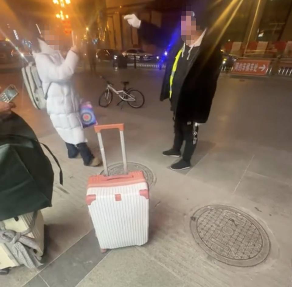 电竞足球盘口_长春警方通报:47岁无业男子在火车站向3名外地学生违法揽客电竞足球盘口,行拘