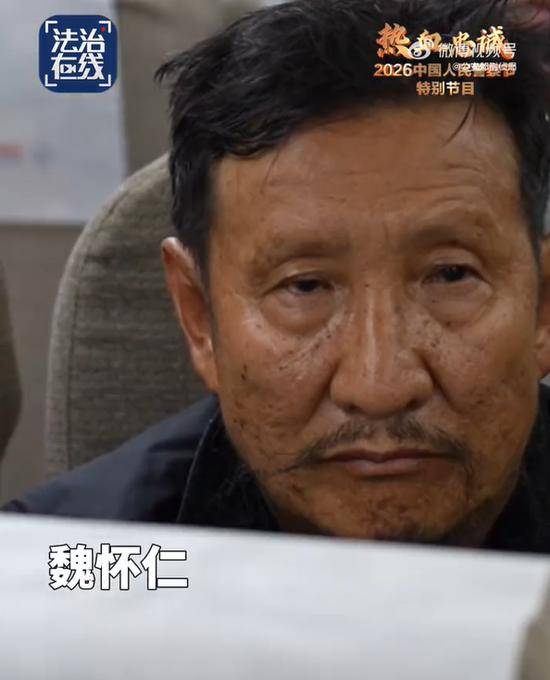 皇冠官方
_四大电诈头目被押解回国皇冠官方
,舱内特写画面首次曝光