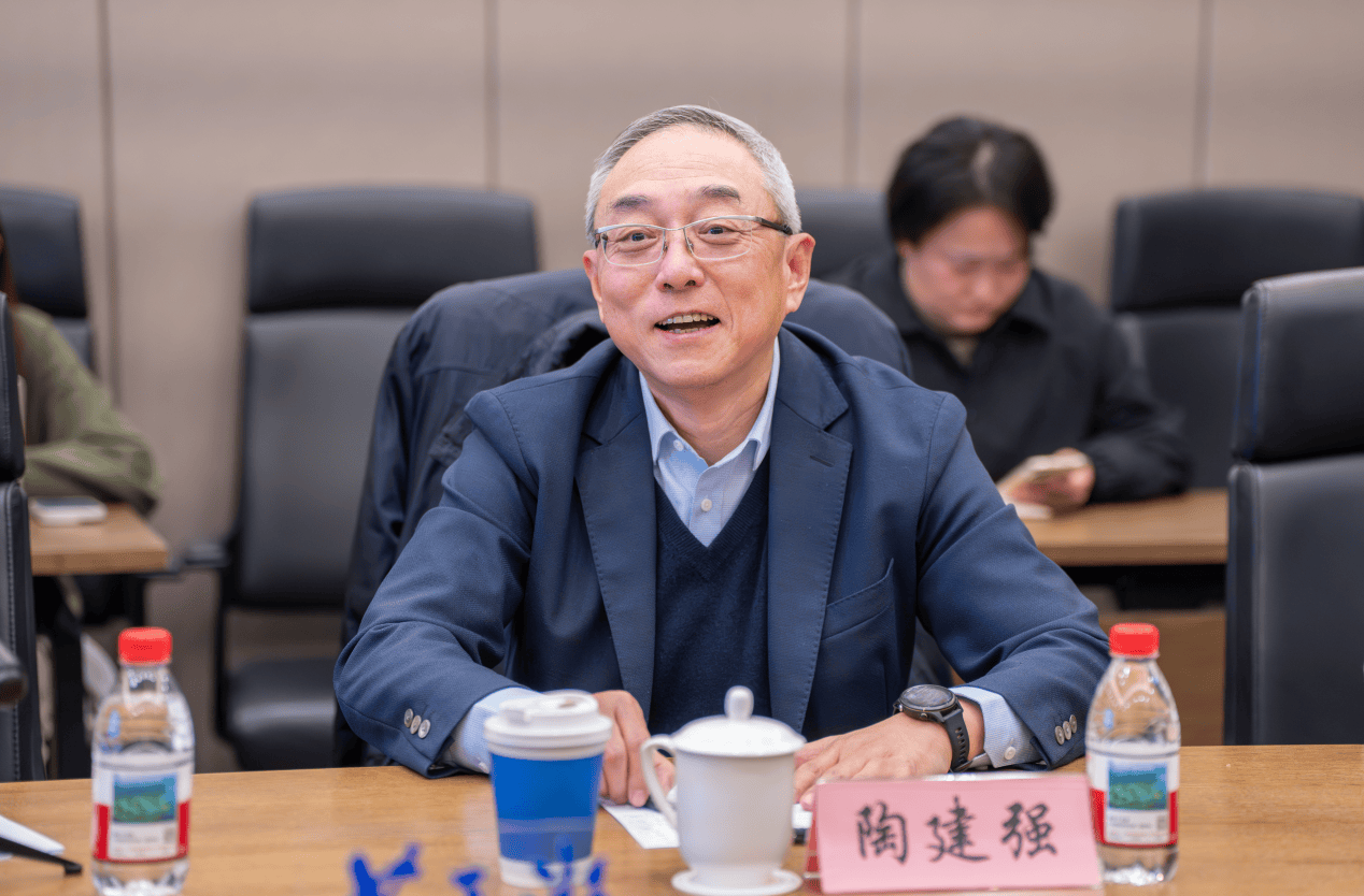 信用平台出租_澎湃下午茶·上海“两会”专场｜缝合与融合：一江一河的未来